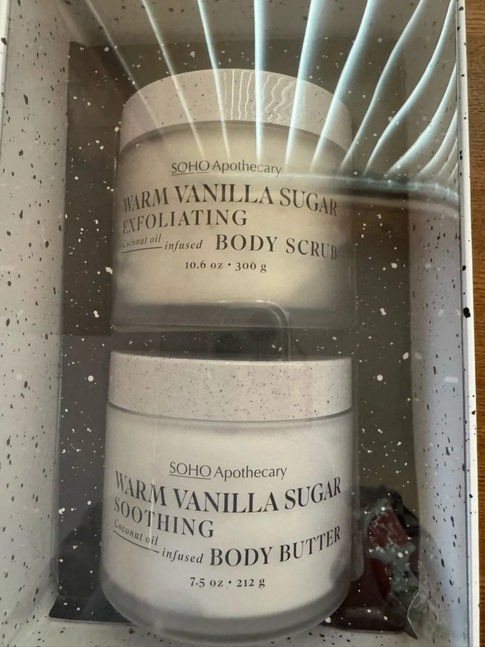 SOHO Apothecary Warm Vanilla Sugar Body Scrub & Body Butter Winter Care Set - Picture 8 of 12